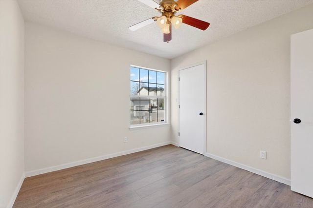 1712 Tierra Del Oso Drive NW, Albuquerque, NM 87120