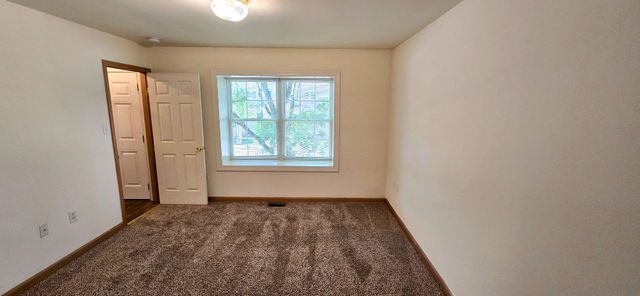 118 NEW LONDON RD, Newark, DE 19711