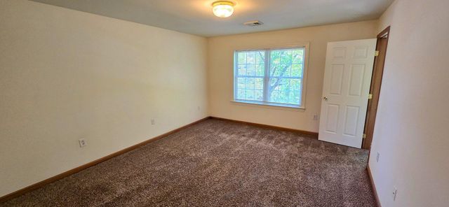 118 NEW LONDON RD, Newark, DE 19711