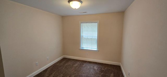 118 NEW LONDON RD, Newark, DE 19711