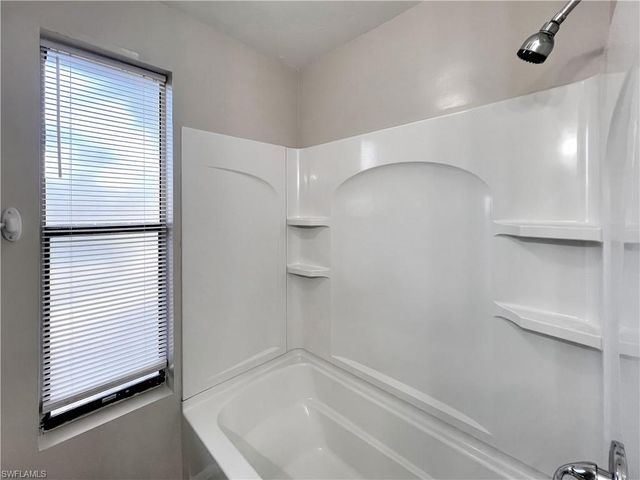 8350 Wren RD, Fort Myers, FL 33967