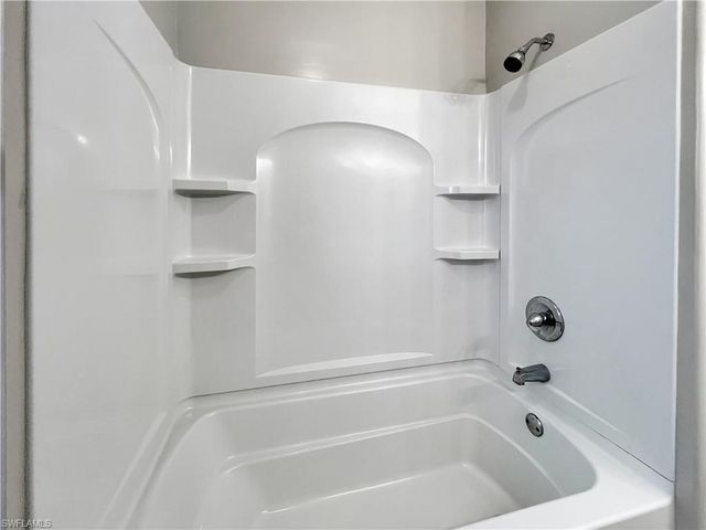 8350 Wren RD, Fort Myers, FL 33967