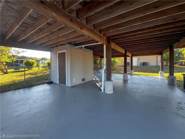 8350 Wren RD, Fort Myers, FL 33967