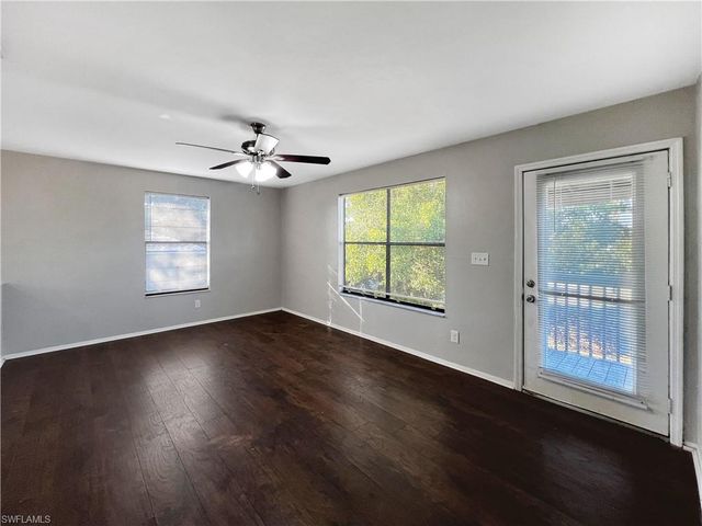 8350 Wren RD, Fort Myers, FL 33967