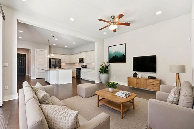 1613 Arcilla ST, Austin, TX 78741