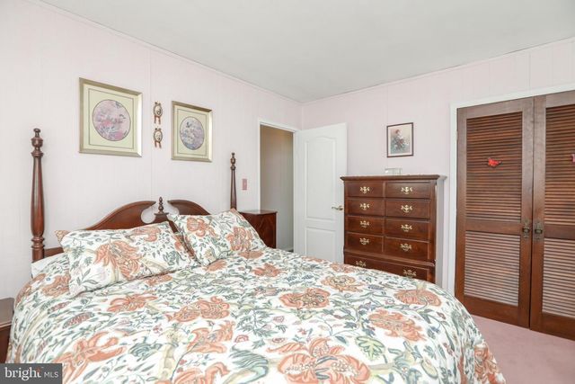 1027 ESTATES BLVD, Hamilton, NJ 08690