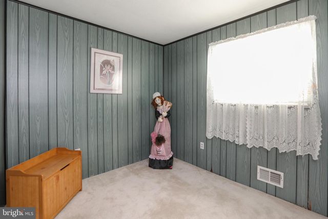 1027 ESTATES BLVD, Hamilton, NJ 08690