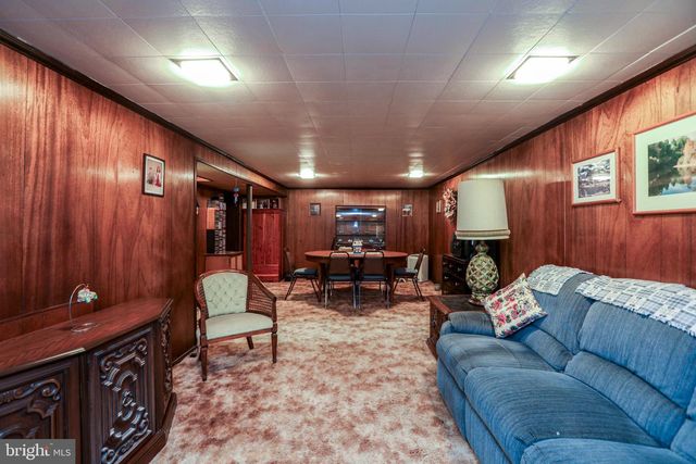 1027 ESTATES BLVD, Hamilton, NJ 08690