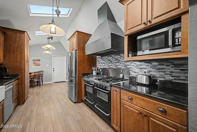 7803 N 12TH Avenue, Phoenix, AZ 85021