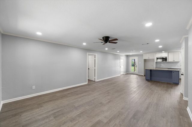 1009 N Spikes Road, Corsicana, TX 75110