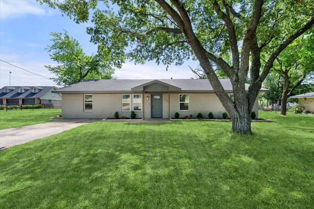 1009 N Spikes Road, Corsicana, TX 75110