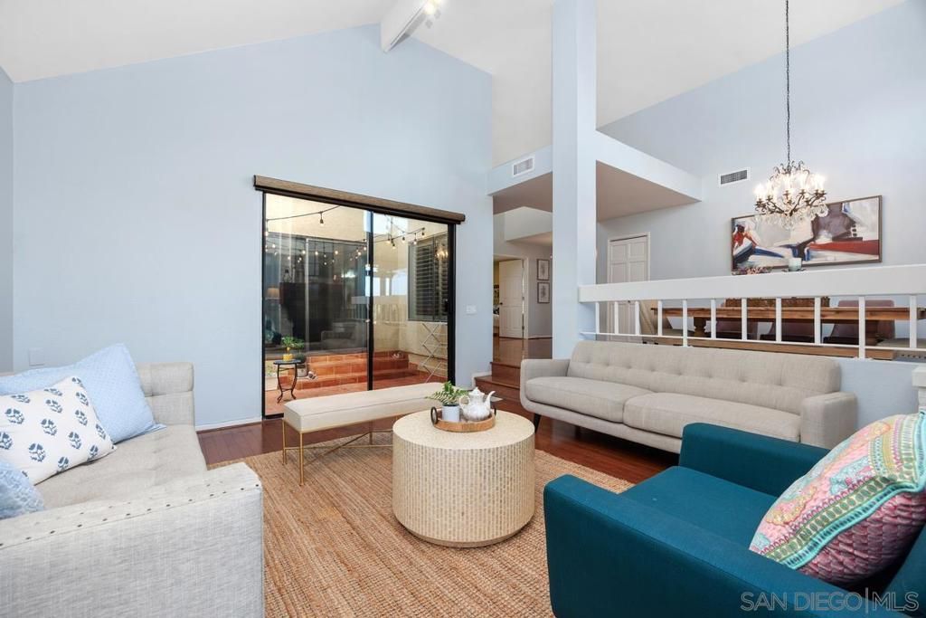 Image 10 of property listing at 17495 Carnton Way, San Diego, CA 92128