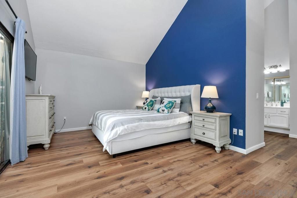 Image 19 of property listing at 17495 Carnton Way, San Diego, CA 92128