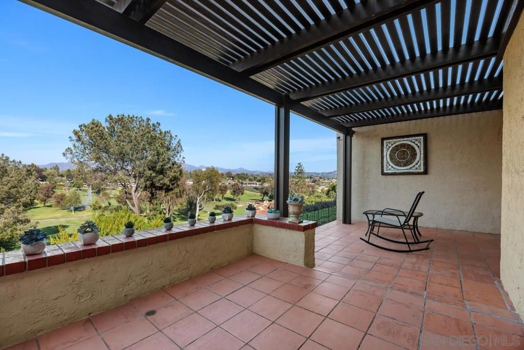 Image 27 of property listing at 17495 Carnton Way, San Diego, CA 92128