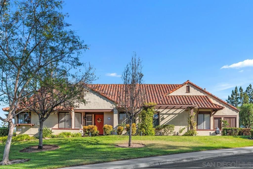 Image 3 of property listing at 17495 Carnton Way, San Diego, CA 92128