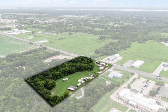 766 E Quinlan Parkway, Quinlan, TX 75474