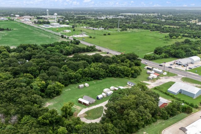766 E Quinlan Parkway, Quinlan, TX 75474