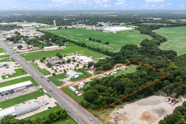 766 E Quinlan Parkway, Quinlan, TX 75474