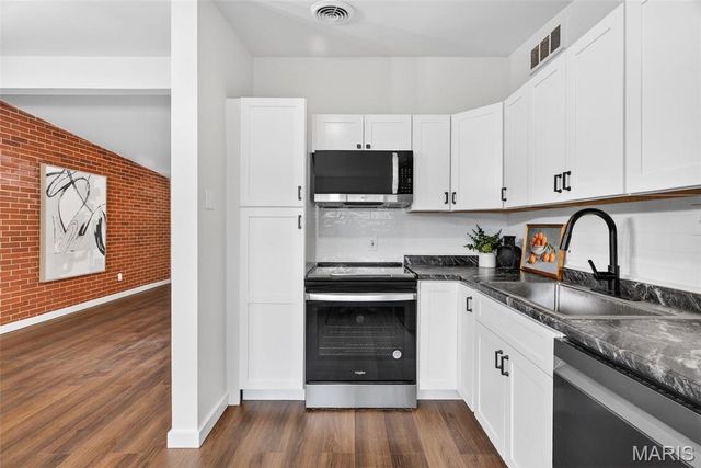 8406 January Avenue, Berkeley, MO 63134