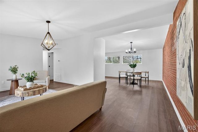 8406 January Avenue, Berkeley, MO 63134