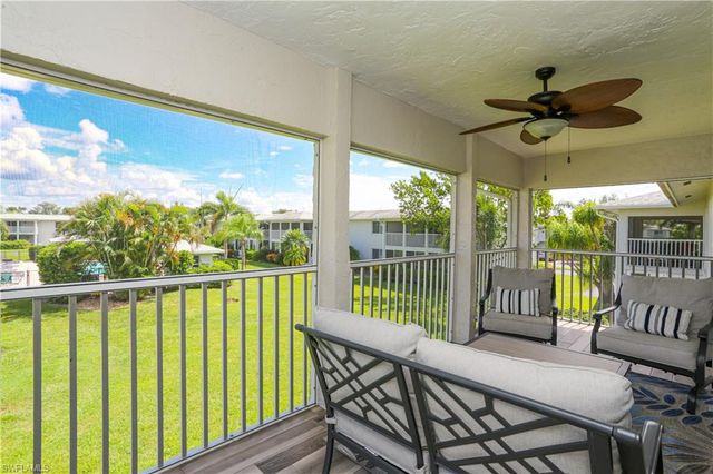 195 Peppermint LN 884, Naples, FL 34112