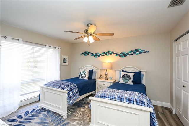 195 Peppermint LN 884, Naples, FL 34112