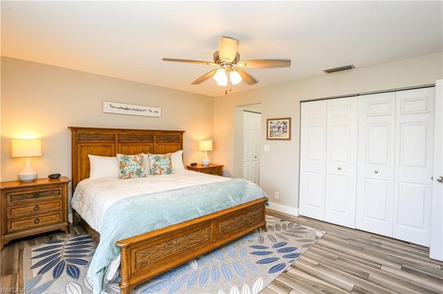 195 Peppermint LN 884, Naples, FL 34112