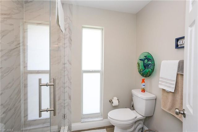 195 Peppermint LN 884, Naples, FL 34112