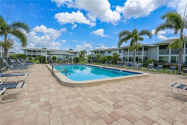 195 Peppermint LN 884, Naples, FL 34112