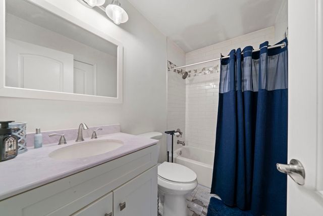 36W690 Winding Trail, West Dundee, IL 60118