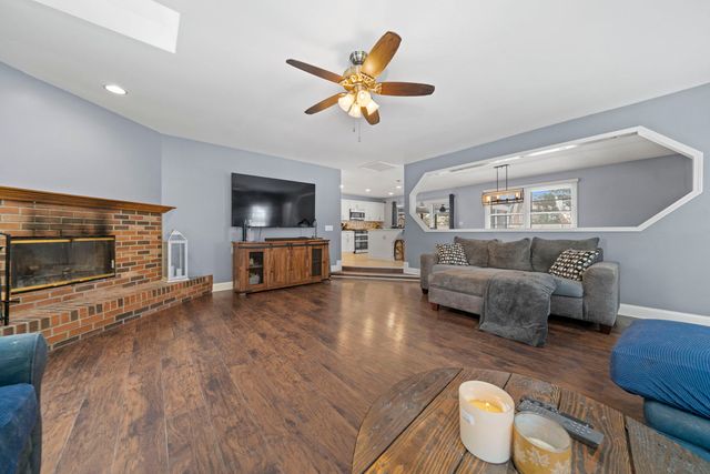 36W690 Winding Trail, West Dundee, IL 60118