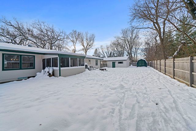 36W690 Winding Trail, West Dundee, IL 60118