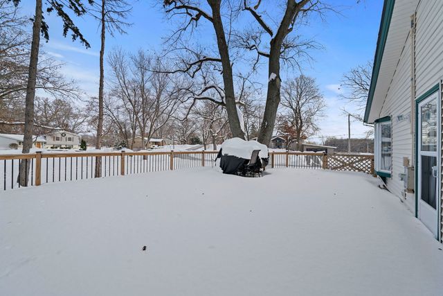 36W690 Winding Trail, West Dundee, IL 60118