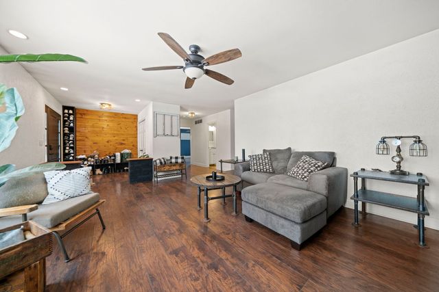 36W690 Winding Trail, West Dundee, IL 60118