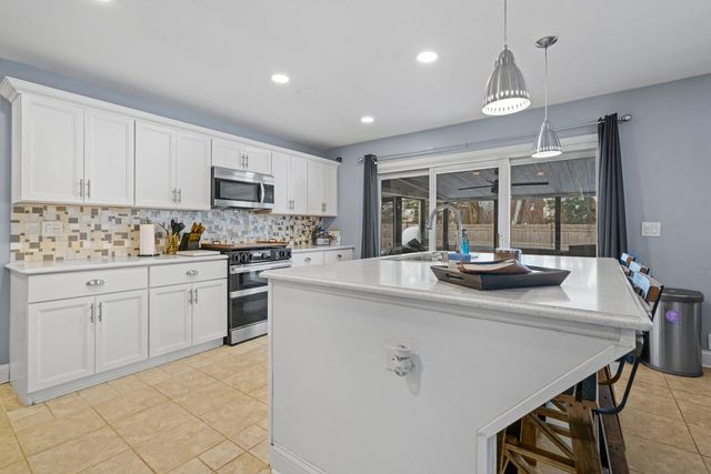 36W690 Winding Trail, West Dundee, IL 60118