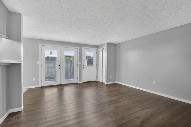 2534 Nassau Drive, 29C, Columbus, OH 43232