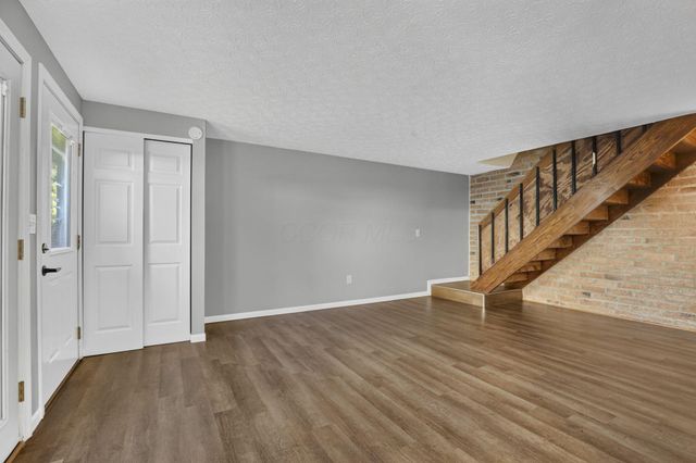 2534 Nassau Drive, 29C, Columbus, OH 43232