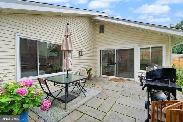 7909 MULBERRY BOTTOM CT, Springfield, VA 22153