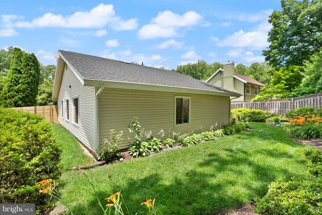 7909 MULBERRY BOTTOM CT, Springfield, VA 22153