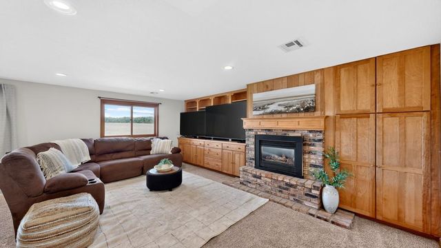 2509 26th Street NW, Rochester, MN 55901
