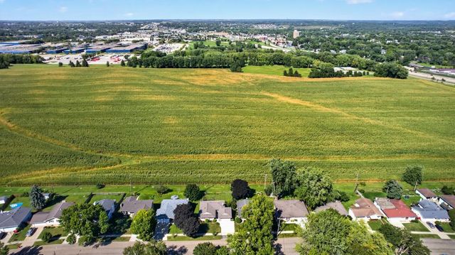 2509 26th Street NW, Rochester, MN 55901