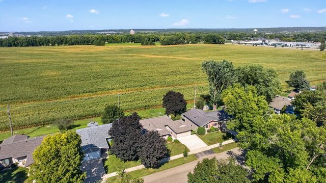 2509 26th Street NW, Rochester, MN 55901