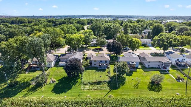 2509 26th Street NW, Rochester, MN 55901