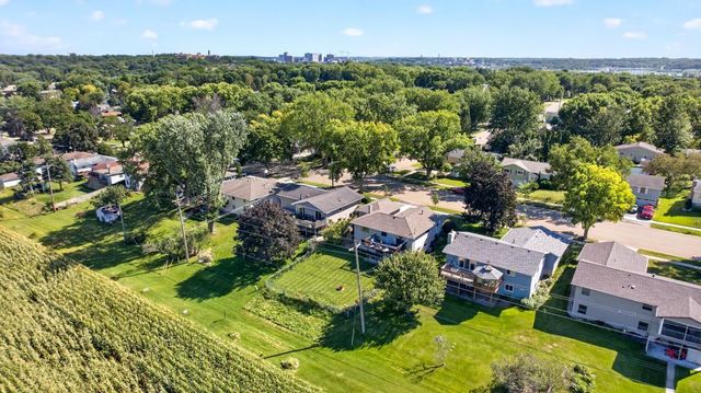 2509 26th Street NW, Rochester, MN 55901