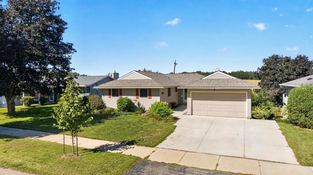 2509 26th Street NW, Rochester, MN 55901