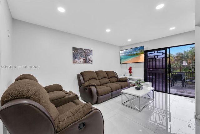 12233 SW 24th Ter 35, Miami, FL 33175