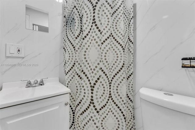 12233 SW 24th Ter 35, Miami, FL 33175