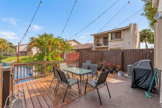 12233 SW 24th Ter 35, Miami, FL 33175