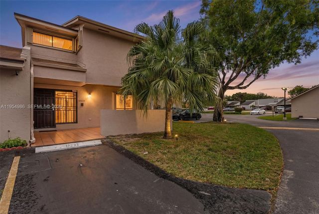 12233 SW 24th Ter 35, Miami, FL 33175