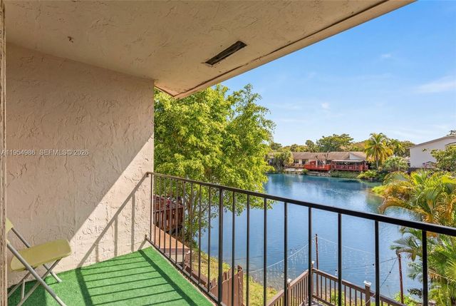 12233 SW 24th Ter 35, Miami, FL 33175